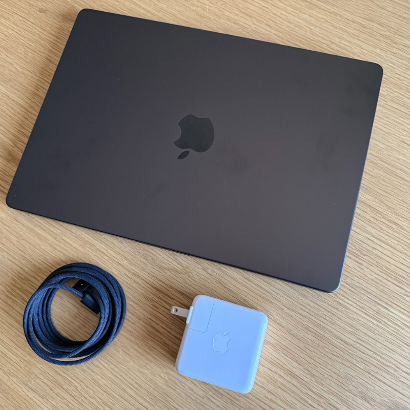 Apple Macbook Pro M4 Chip – 14.2", 24GB RAM, 512GB SSD Space Black